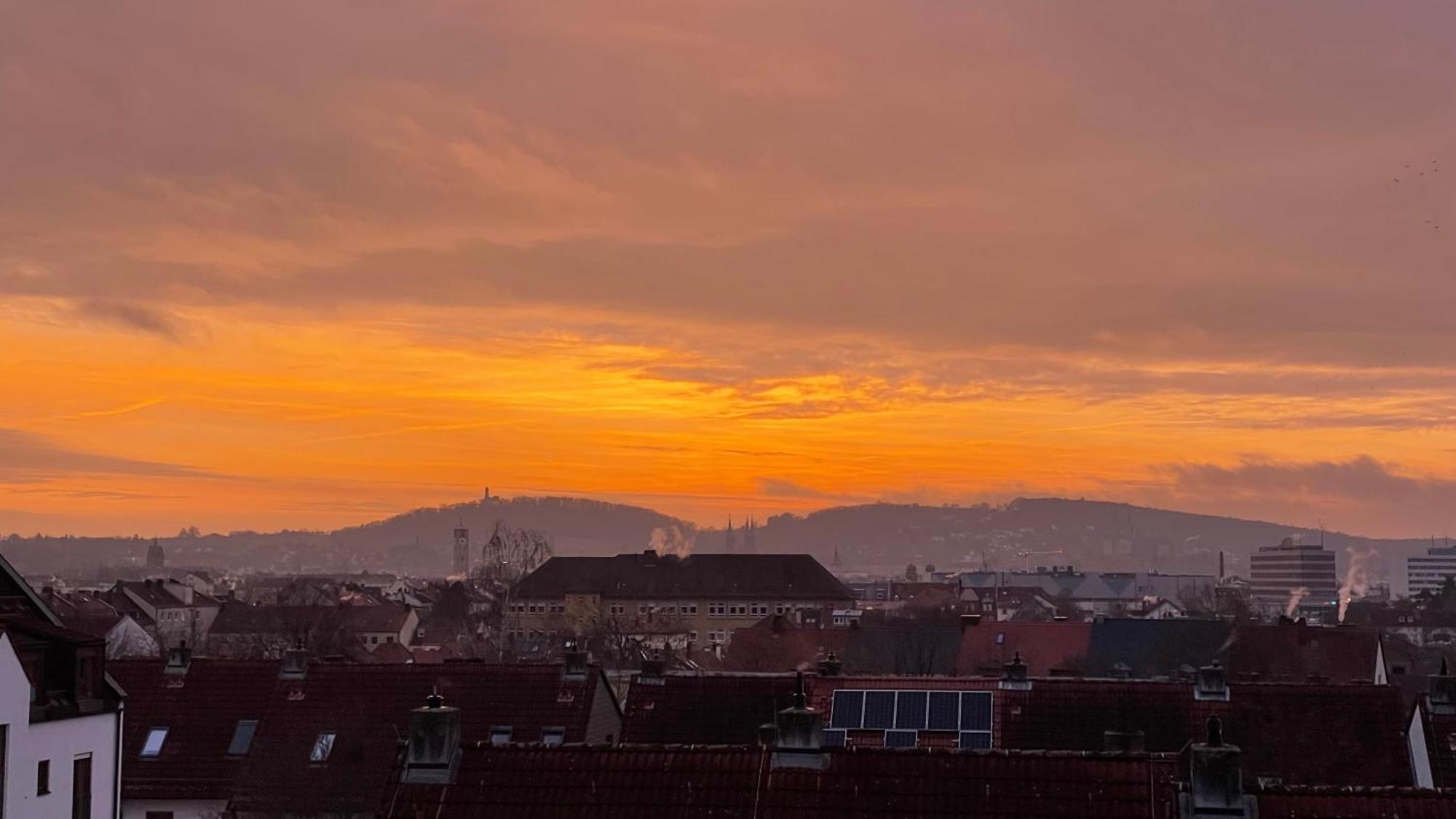 Lofty Luna, Dein Feinzeit Apartment Bamberga Esterno foto